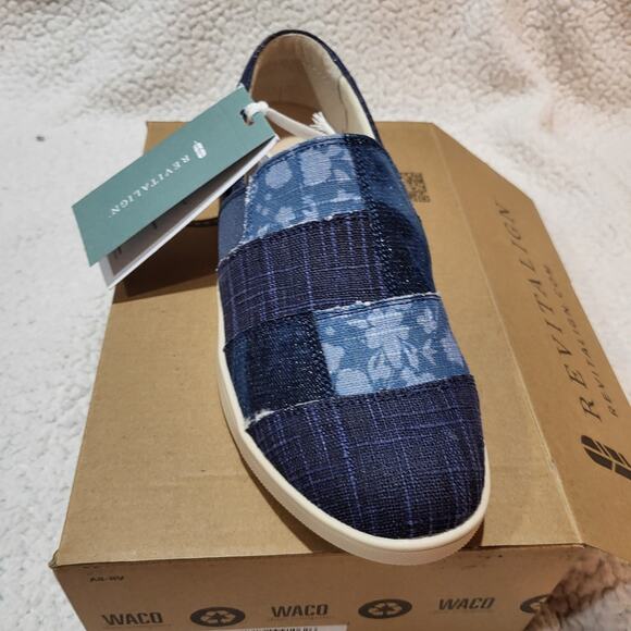 NEW REVITALIGN Women's Lydia Patchwork Sneaker Denim SIZE 8 - Picture 1 of 6